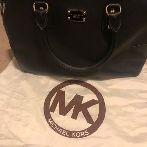 michael kors jet set saffiano tote